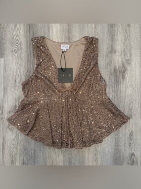 NWT Le Lis Sequin V-Neck Top Champagne Medium Party‎